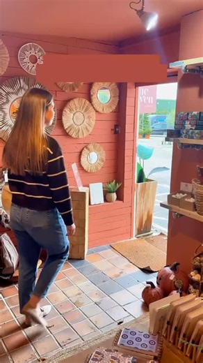 🙃🤣 There’s something for everyone at The Haven! And if you can’t make it down, remember you can always shop online. More festive fun and free fizz this weekend. See you all soon 💕 | The Haven