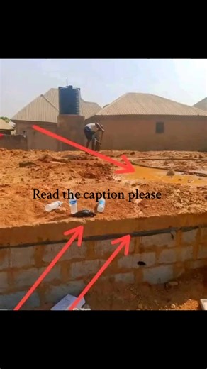 𝗠𝗮𝗻𝘆 𝗱𝗮𝗺𝗽 𝗽𝗿𝗼𝗯𝗹𝗲𝗺𝘀 𝗶𝗻 𝗵𝗼𝘂𝘀𝗲𝘀 𝗮𝗿𝗲 𝗻𝗼𝘁 𝗳𝗿𝗼𝗺 𝗿𝗮𝗶𝗻 — 𝘁𝗵𝗲𝘆 𝗮𝗿𝗲 𝗳𝗿𝗼𝗺 𝗽𝗼𝗼𝗿 𝗗𝗣𝗠 𝘄𝗼𝗿𝗸. DPM means Damp Proof Membrane. It is that nylon-like material laid on the ground before concrete work, to stop moisture from the soil from rising into the building. Once it fails, dampness starts quietly and shows up later as peeling paint, mould, stained walls, or a floor that never truly dries. One common mistake is using thin nylon meant for packaging inste