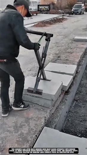 Moving heavy concrete slabs on site using Work tool Concrete Slab Lifter #tool #worktool