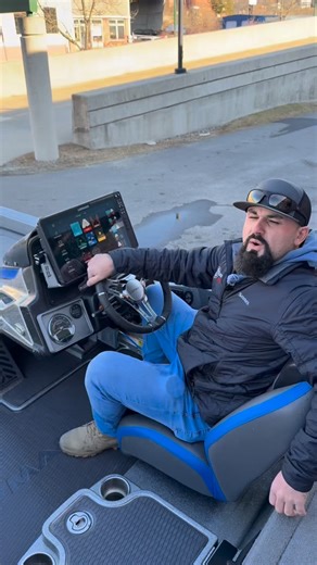 How to Fix Stopped Sonar w/ Mario | Thayer's Marine, Inc.