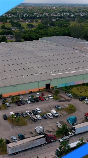 Behind every smooth shipment is a warehouse team that handles pallets with care and accuracy. Call us today @ 305-222-7506 for a tour of the warehouse! #GlobalWarehouseSolutions #3PLExperts #Warehousing #LogisticsLife #shippment #3PL | Global Warehouse Solutions