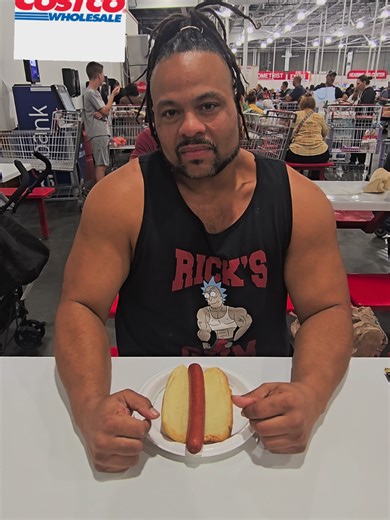 let me know if y'all would try ? Corn Beef from Costco with 2 hot dogs on 1 bun high sodium and 50 grams of protein 😋 💪 👌 #foodhack #hack #viralvideo #fyp