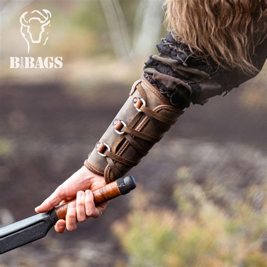 Custom-made Leather Arm Guard | Individual Width | Arm Protection With One-handed Eyelet Lacing | Full-grain Cowhide Leather for LARP & Reenactment - Etsy