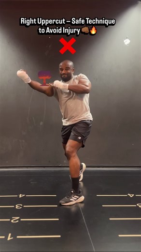 BOXING TIPS ADVICE BOXING: Right Uppercut — Safe Technique to Avoid Injury 👊🏾🔥 In this video, I show you how to throw a right uppercut safely, without risking any injury. A poorly executed uppercut can even tear your bicep, especially if the angle and motion aren’t controlled. Learn how to: ✔️ Maintain the proper alignment ✔️ Engage your hips correctly ✔️ Use body rotation, not just arm strength ✔️ Protect your bicep and shoulder Watch, learn, and master the method. 👊🏾🔥 #BoxingDrill #Upper