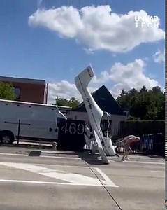 It doesn't look like it but it was his lucky day! ✈🪂 | UNILAD Tech