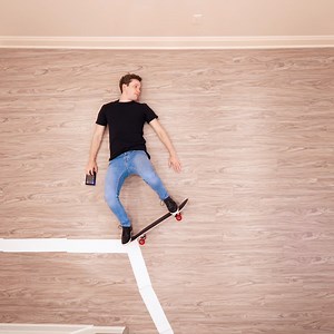 Stop-motion skateboarding 🛹 | Kevin Parry