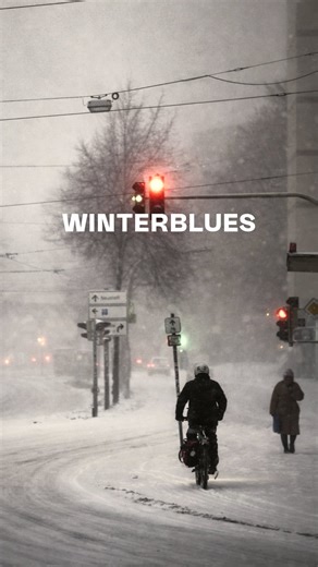 Rausgegangen Bremen on Instagram: "Winterblues-Booster: Schneematsch ❄️ War ja irgendwie Freitag ganz magisch und toll fürs Wochenende mit dem ganzen Schnee, aber jetzt wo es wieder über 0 Grad sind und alles wegschmilzt, wären wir auch für den Frühling bereit. Noch wer? 🎵@robot_alan #rausgegangenbremen"