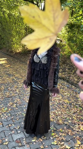 Goth Outfit Ideas: Romantic & Traditional Goth Style Inspiration