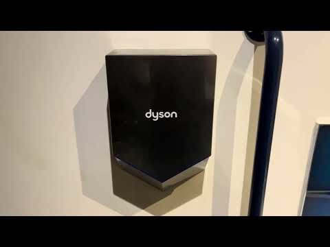 Dyson Airblade V HU02 at The Boardwalk Cafe Bar - Felixstowe - ♿️🚼