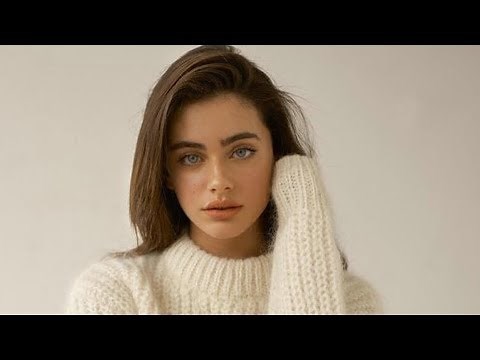 Yael Shelbia | New Israeli Model | women's fashion Israel 2019