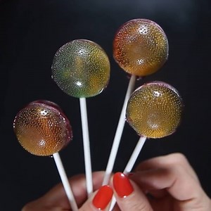 2.2M views · 21K reactions | DIY Galaxy LOLLIPOP  | Threadbanger | Facebook