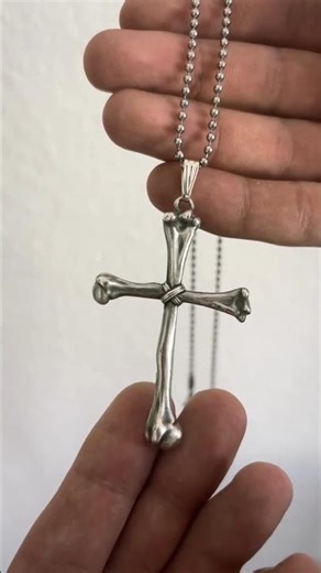 Making a cross out of bones 🦴 handmade in Germany• 925 sterling silver#handmade #jewerly #cross