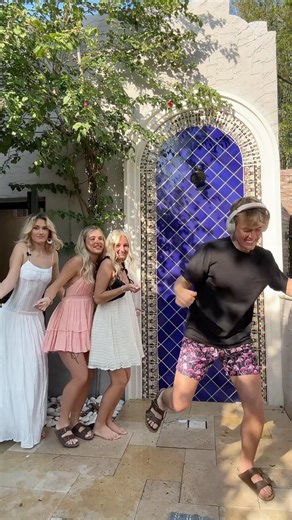 Brady Shepherd | Dating show gives me anxiety! | Instagram