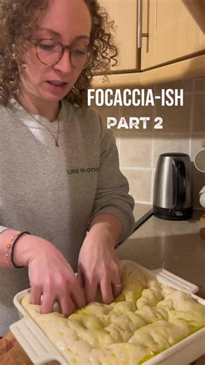 Focaccia-ish - Part 2 Please remember the purpose of my bread videos is to encourage you to start making bread from scratch without weighing anything. Below is a recipe that is a complete guesstimate of what I did tonight. ✨ Quick Recipe Breakdown 👇🏻 ‼️THIS IS A GUESSTIMATE‼️ Add to a large bowl 600 g plain flour 1 sachet yeast 2 heavy pinches salt (If using table salt, use slightly less) 1 pinch sugar Mix dry ingredients together Slowly add 450 ml hotter-than-tap water Mix until about 95% com