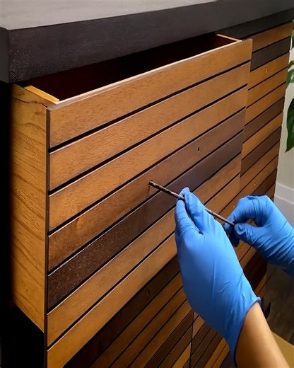 496K views · 1.1K reactions | Contemporary Furniture Makeover | DIY & Crafts | Facebook