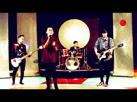 Laoneis Band - Ayah ( Live at Matrix TV )
