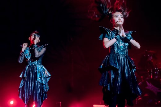 Babymetal sort un nouveau single, Monochrome