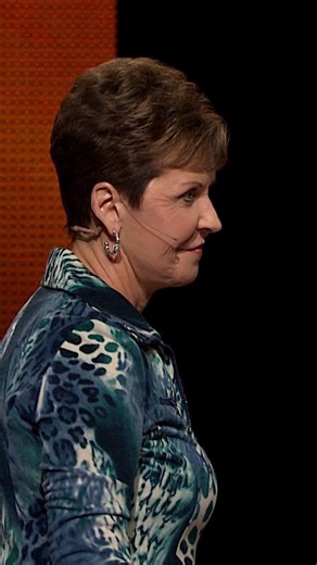 302K views · 15K reactions | Feeling unhappy? Here's a powerful secret: bless others, and joy will follow!  When we shift our focus from our own struggles to helping others, we find a release of joy and peace in our hearts. Let’s live on purpose and be a blessing today. Download the Joyce Meyer Ministries app or watch at joycemeyer.org/EELShow for more from Joyce! | Joyce Meyer Ministries | Facebook