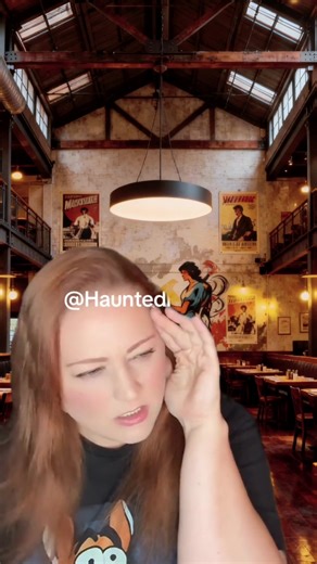 Exploring Green Screen Technology in the Restaurant Industry