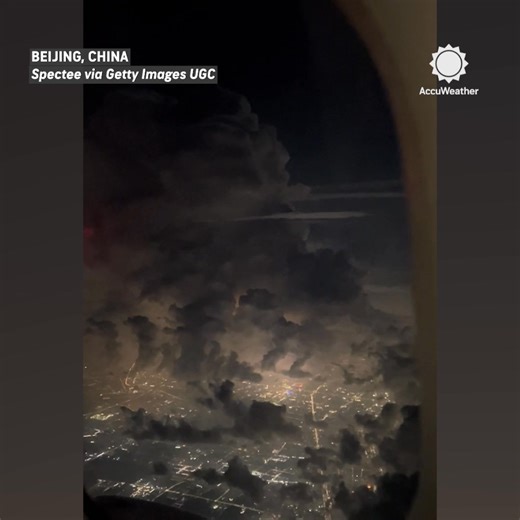 179K views · 2K reactions | Have you ever seen lightning from an airplane? ⚡✈️ | AccuWeather | Facebook