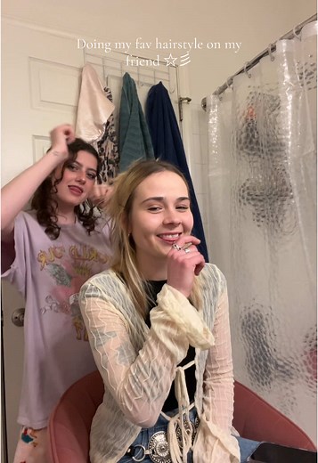 Creative Hairstyles Ideas for Friends Makeover