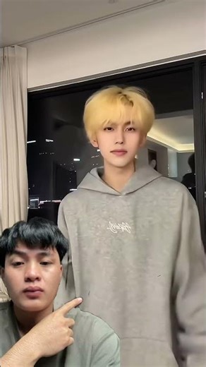 Donat ada #duet #stitchtricks #bts #diynstitch #funny #stitchboutique #kpop #comedy