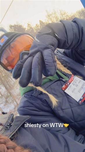 Marina (@mars.pet)’s videos with Infinite Love Spells - Lesanii Love