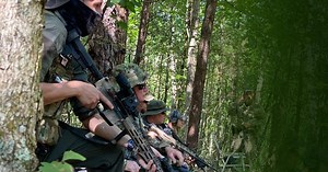 Reverb: Gun Fight | CBS Reports