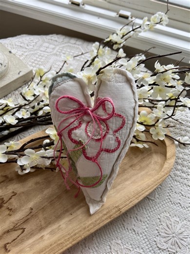 Vintage Quilt Heart Pillow: Handmade Farmhouse Valentine Decor - Etsy