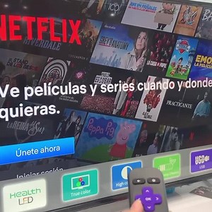 1.5K views · 94 reactions | Televisor TCL 49 pulgadas Roku TV RD$21,495 Puedes instalar más de 100 aplicaciónes incluidas las más usadas como YouTube, Netflix, MLB, Etc. Ven visitanos hoy calle del sol esq sábana larga frente a la iglesia la altagracia y Colinas Mall 3er Nivel al lado del Cine. | Braulio celulares | Facebook