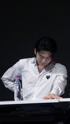 #소리꾼김준수《패왕별희》 GV 중🤣🤣