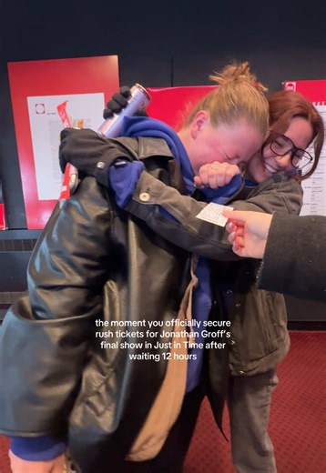 Jonathan Groff Final Show: Just in Time Rush Ticket Win!