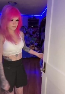 189K views |  The Best Game Ever!  Play live-stream CLAW MACHINES, win REAL PRIZES, and get them SHIPPED to your doorstep!    | Clawee | Facebook