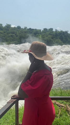 Explore the Majestic Beauty of Murchison Falls in Uganda