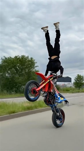 Best Wheeling of the World !! 😲