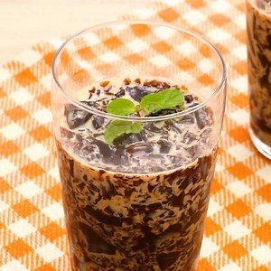 ほろ苦さがくせになる！ 簡単クラッシュコーヒーゼリーのレシピ動画・作り方 | デリッシュキッチン