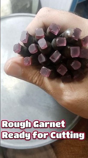 #rough #raw #garnet #cutting #masterpiece #video #gemstone #gems #sapphire #emerald #ruby #diamond