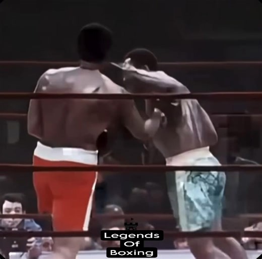 🥊 WHEN ALI GOT DROPPED BY JOE FRAZIER… AND STILL ROSE LIKE A KING 👑 March 8, 1971 in “The Fight of the Century.” Late in Round 15, Frazier’s left hook finally put Muhammad Ali on the canvas. ￼ Some fighters get dropped and look for a way out… Ali got dropped and looked for a way back in. 🐐🔥 #MuhammadAli #JoeFrazier #AliFrazier #FightOfTheCentury #HeavyweightBoxing #BoxingHistory #BoxingLegends #TheGreatest #SmokinJoe #LeftHook #Round15 #IconicMoments #ChampionshipHeart #Warrior #SweetScience
