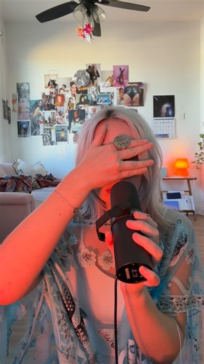 Devon Cole on Instagram: "Me encanta Bad Bunny"