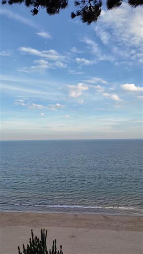 Canford Cliffs Beach #Poole #beachvibes | Bournemouth Live