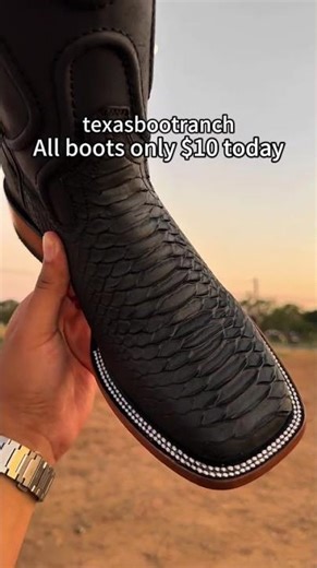 Matte Black Python Boots | Square Toe