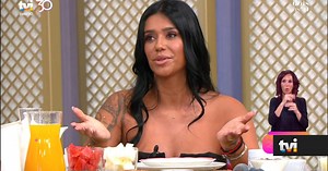 Após cinco anos afastada dos palcos, Anna Duarte fala da luta pela sua carreira musical