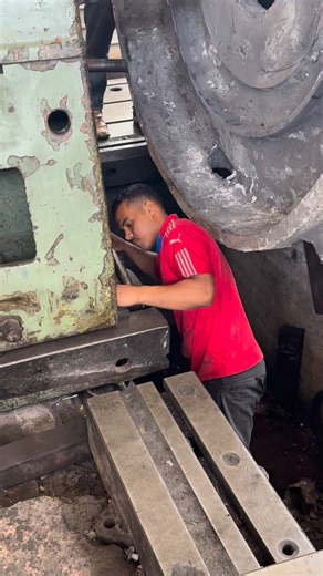 1M views · 3.5K reactions | Heavy duty machining job ️ #manufacturing #fblifestyle | مصنع الجندى للصناعات المتطورة-El Gendy for Advanced Industries | Facebook