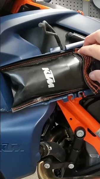 KTM 690 smc r toolkit location #ktm #690smcr #supermoto #ktm690smcr #toolkit #