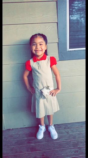 She was so excited for her first day in kindergarten , while mamma cry seeing you go to class 😭💕#kindergarten #FYP#nextadventure #firstdayofschool