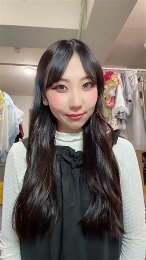 わらびミニ劇場🦘7日目本日も暑い中たくさんのご来場、誠にありがとうございました🙇‍♀️3回目、早速手拍子なしのご協力、本当にありがとうございました😭2曲目はちゃんと皆さんのこと見てますからね👏👀笑嬉しいことは早口まくしたてて報告する戸崎。