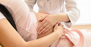 Accouchement par le siège : comment ça se passe quand bébé est en siège ?