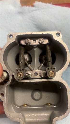 Holley 94 Rebuild - Accelerator Pump/Squirter Test