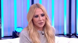 Marta Sánchez recuerda la dolorosa muerte de su hermana melliza: "Me impacta escuchar su voz en vídeos a día de hoy"