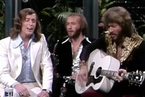 The Bee Gees' perfect harmonies and humor charmed Johnny Carson in acoustic performance